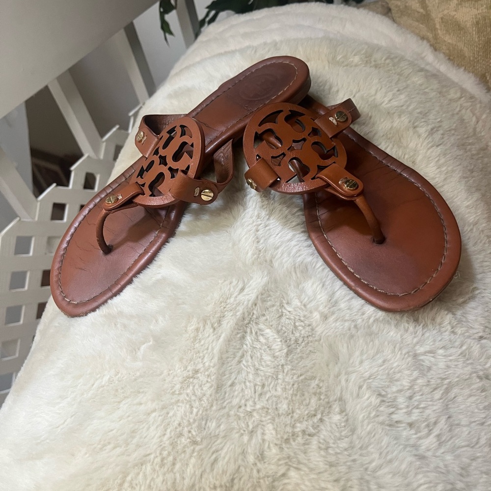 Women's Brown Leather Thong Sandals - Classic Summer Slide - Picture 5 of 9